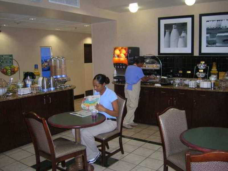 Hampton Inn Huntsville-Arsenal/South Parkway Restaurant photo